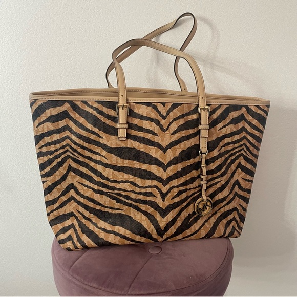 Michael Michael Kors Bags Authentic Michael Kors Large Tiger-Print Tote - Picture 2 of 10